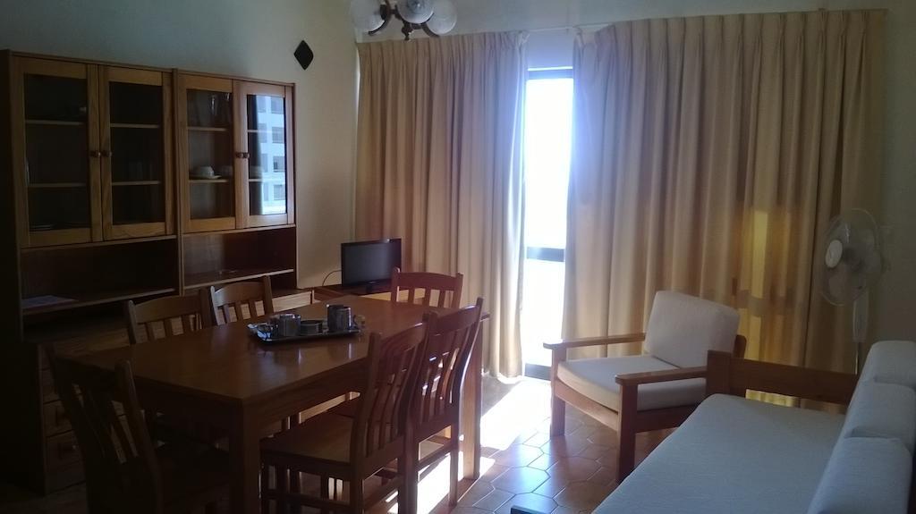 Alba Moura Apartamentos Quarteira Dış mekan fotoğraf